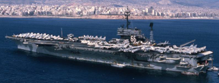 Illustration for article titled Why The US Navy Should Build Smaller Aircraft Carriers
